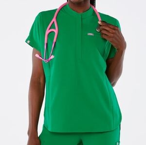 Large Figs Evergreen Montex Top